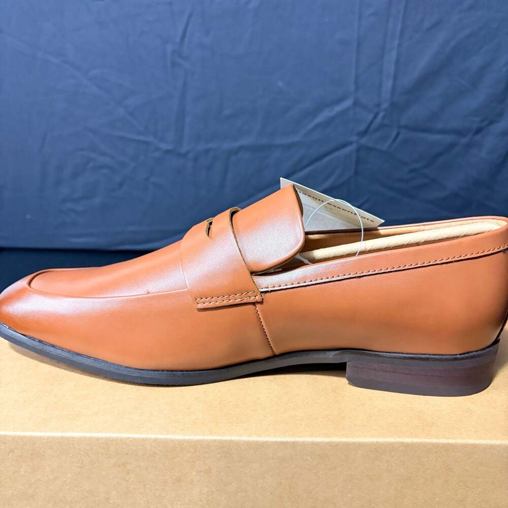 Tan Amazon Essentials Men's Classic Penny Loafers Dress Shoes